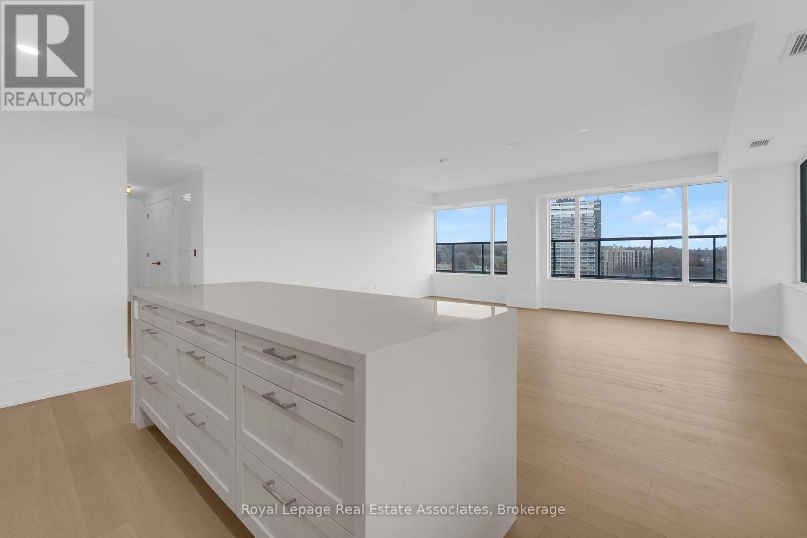 622 - 259 The Kingsway, Toronto, Ontario  M9A 0G2 - Photo 5 - W12594552