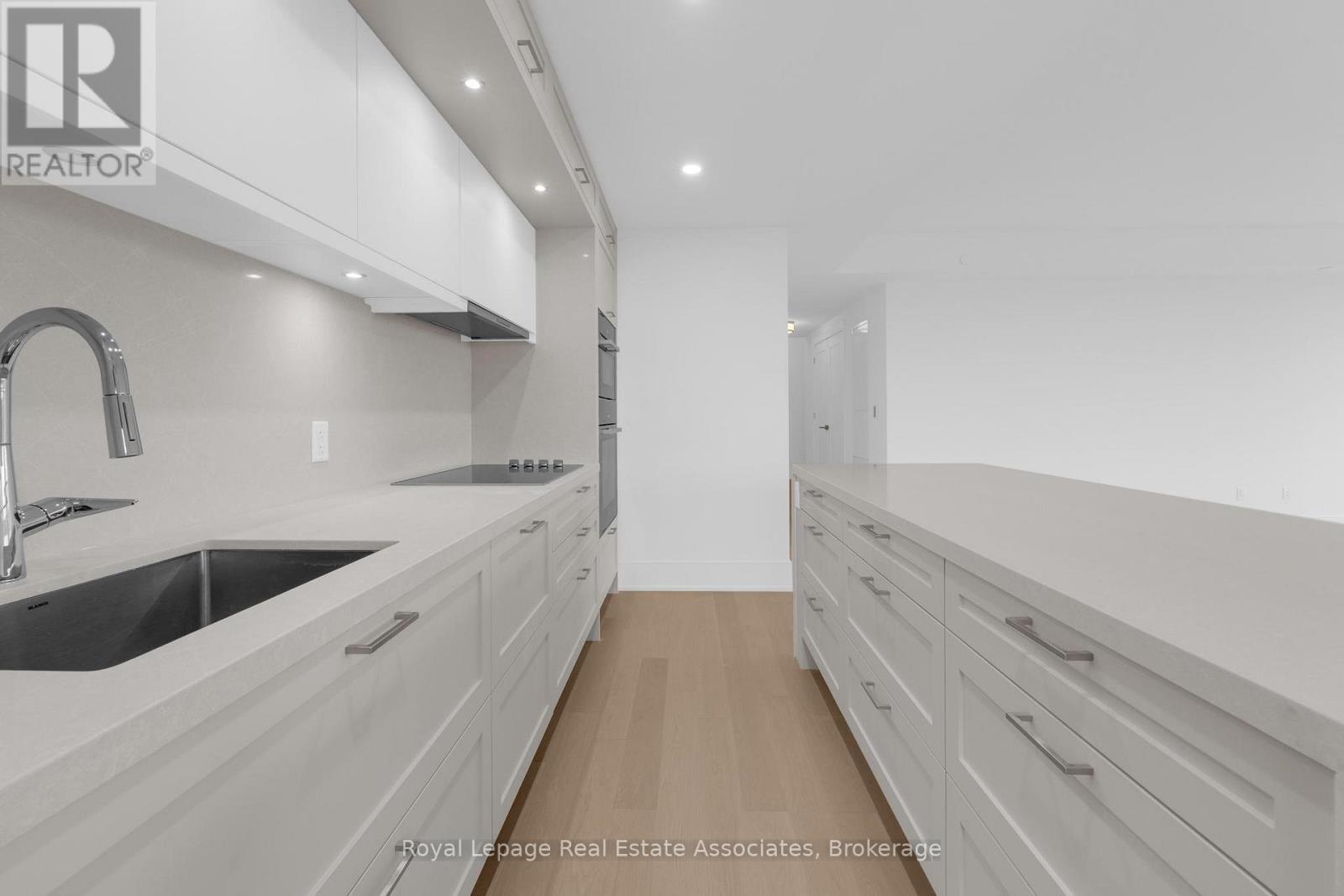 622 - 259 The Kingsway, Toronto, Ontario  M9A 0G2 - Photo 8 - W12594552