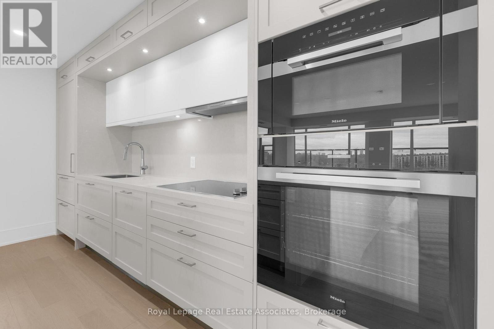 622 - 259 The Kingsway, Toronto, Ontario  M9A 0G2 - Photo 9 - W12594552