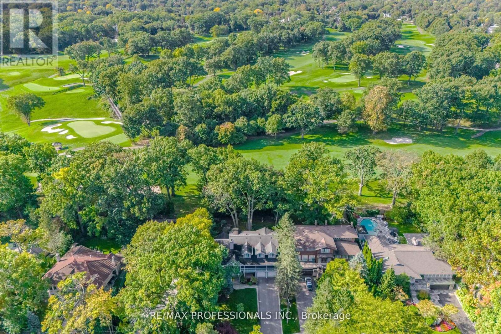 32 Edenbrook Hill, Toronto, Ontario M9A 3Z6 - Photo 5 - W12594566