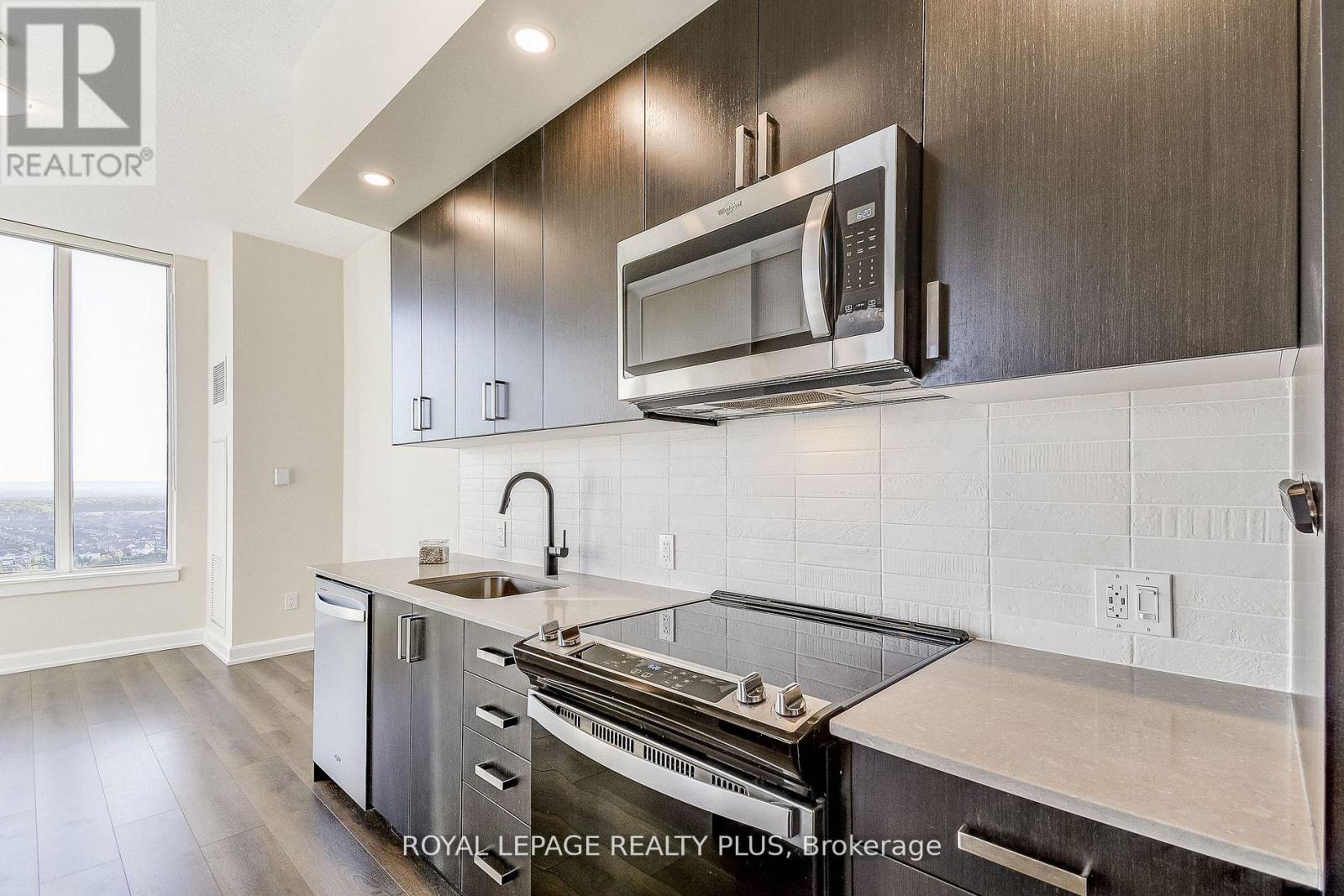 2202 - 3220 William Coltson Avenue, Oakville, Ontario  L6H 7X9 - Photo 13 - W12594628