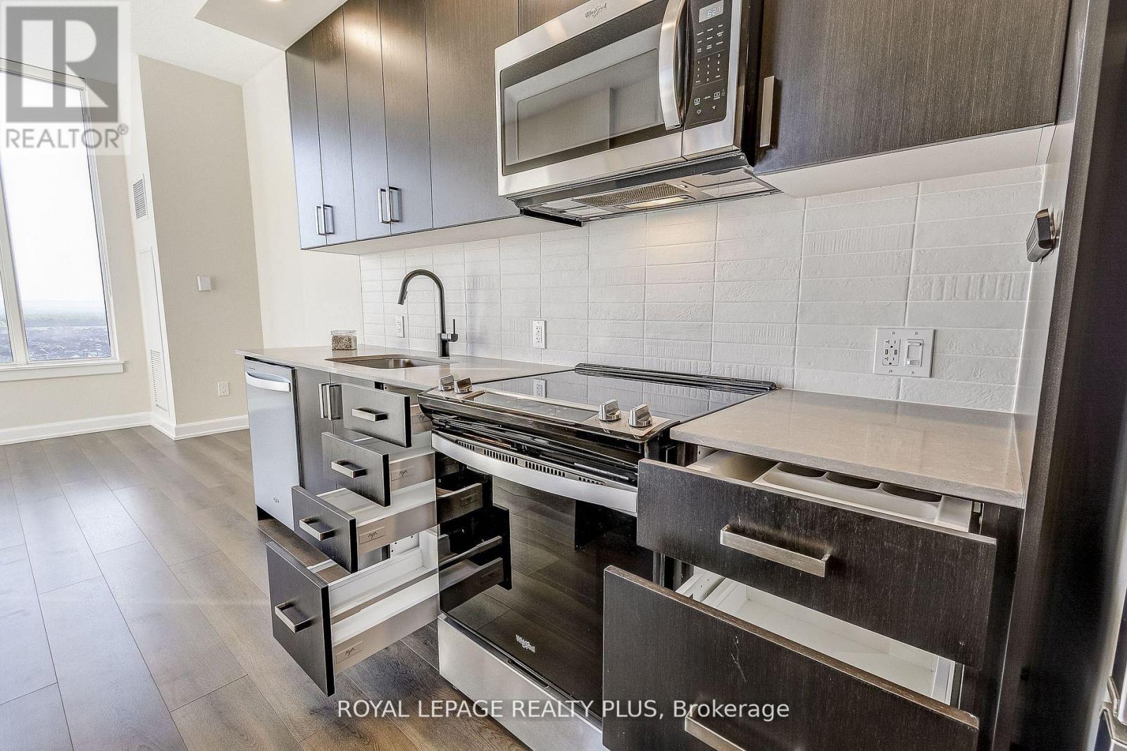 2202 - 3220 William Coltson Avenue, Oakville, Ontario  L6H 7X9 - Photo 14 - W12594628