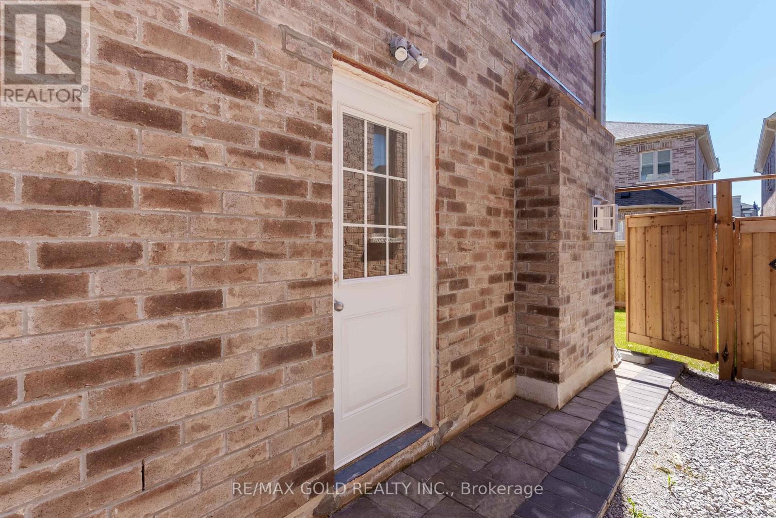 66 Granite Ridge Trail, Hamilton, Ontario L8B 1Y5 - Photo 37 - X12594474