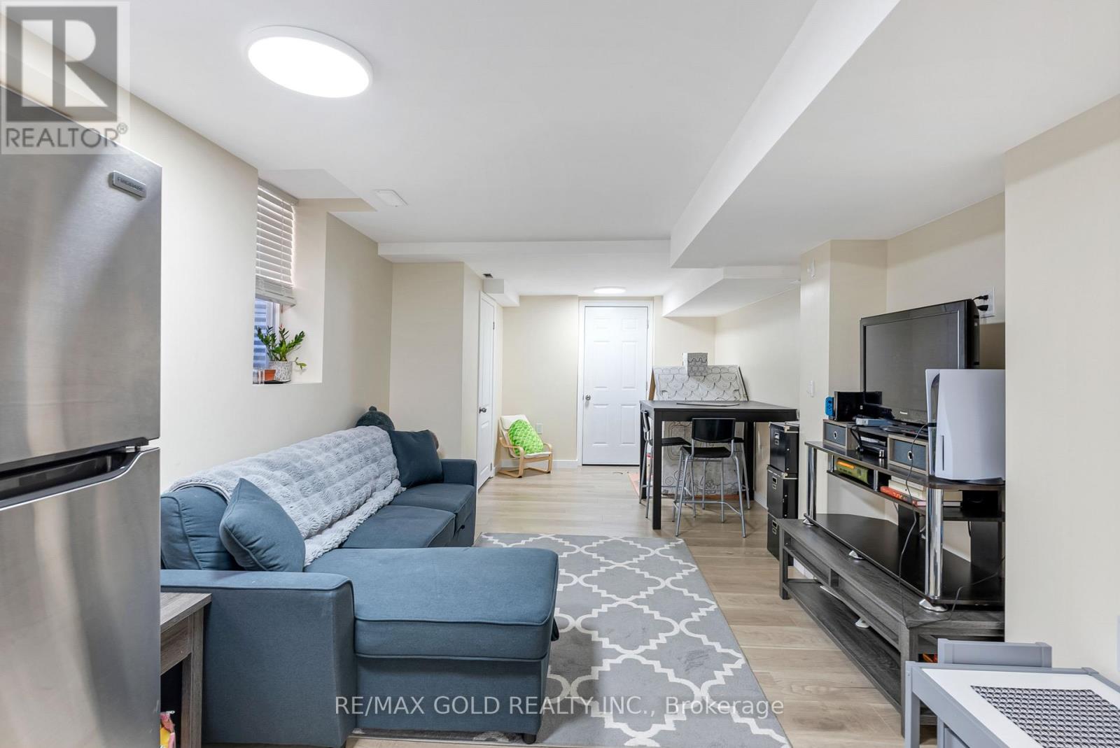 66 Granite Ridge Trail, Hamilton, Ontario L8B 1Y5 - Photo 39 - X12594474