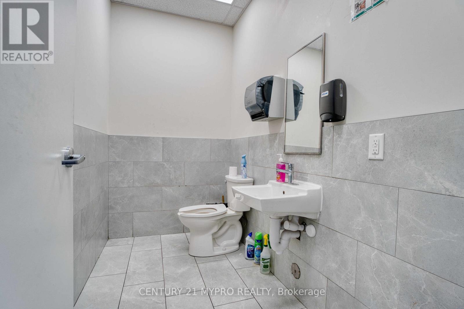 18 - 530 Oxford Street W, London North, Ontario N6H 1T6 - Photo 23 - X12594488