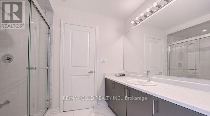 33 Gilham Way, Brant, Ontario N0E 1N0 - Photo 17 - X12594518