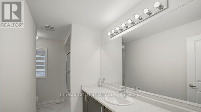 33 Gilham Way, Brant, Ontario N0E 1N0 - Photo 22 - X12594518