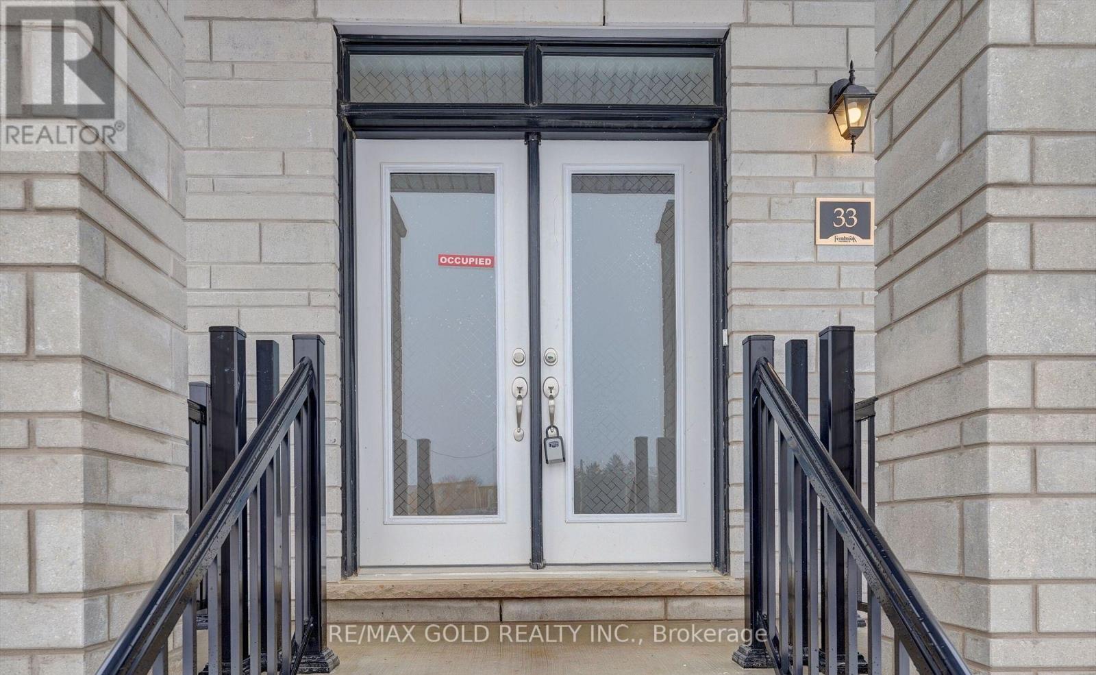 33 Gilham Way, Brant, Ontario N0E 1N0 - Photo 3 - X12594518