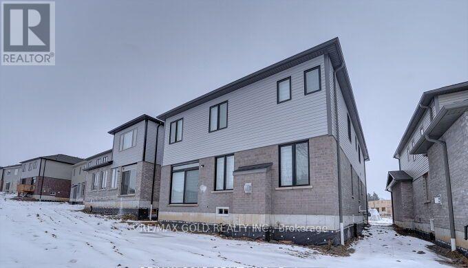 33 Gilham Way, Brant, Ontario N0E 1N0 - Photo 36 - X12594518