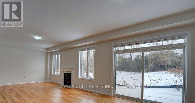 33 Gilham Way, Brant, Ontario N0E 1N0 - Photo 6 - X12594518