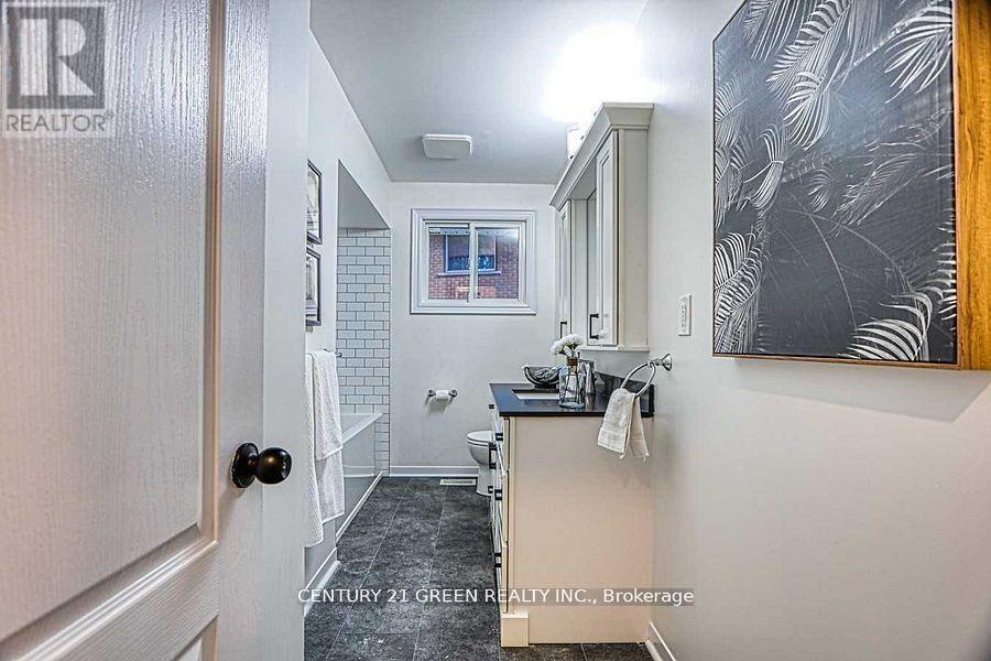 164 Gardiner Drive, Hamilton, Ontario L9C 6N4 - Photo 19 - X12594548