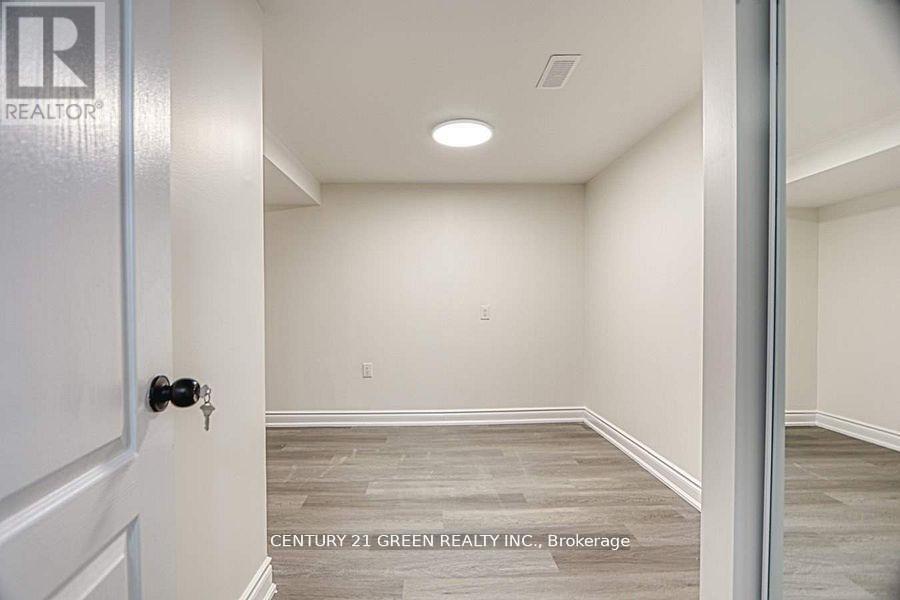 164 Gardiner Drive, Hamilton, Ontario L9C 6N4 - Photo 34 - X12594548