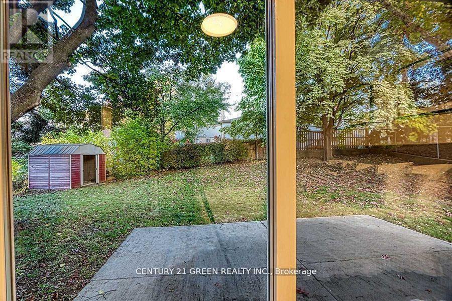 164 Gardiner Drive, Hamilton, Ontario L9C 6N4 - Photo 38 - X12594548