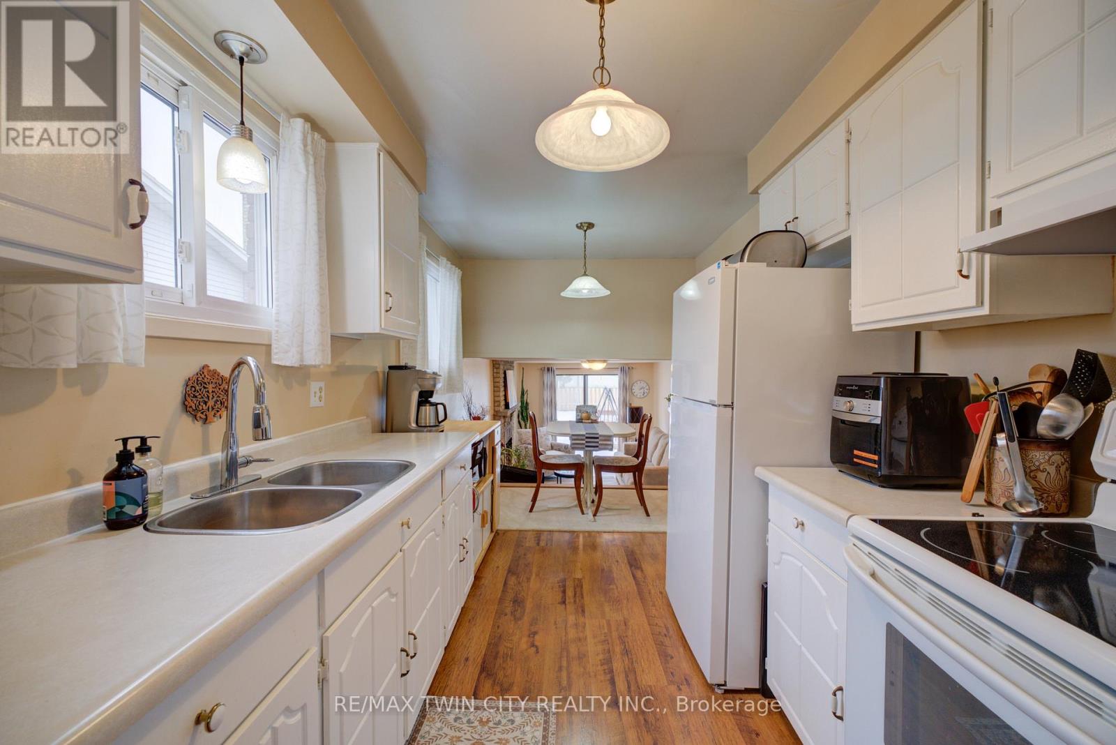 9 Max Webster Road, Brantford, Ontario N3P 1G5 - Photo 13 - X12594562