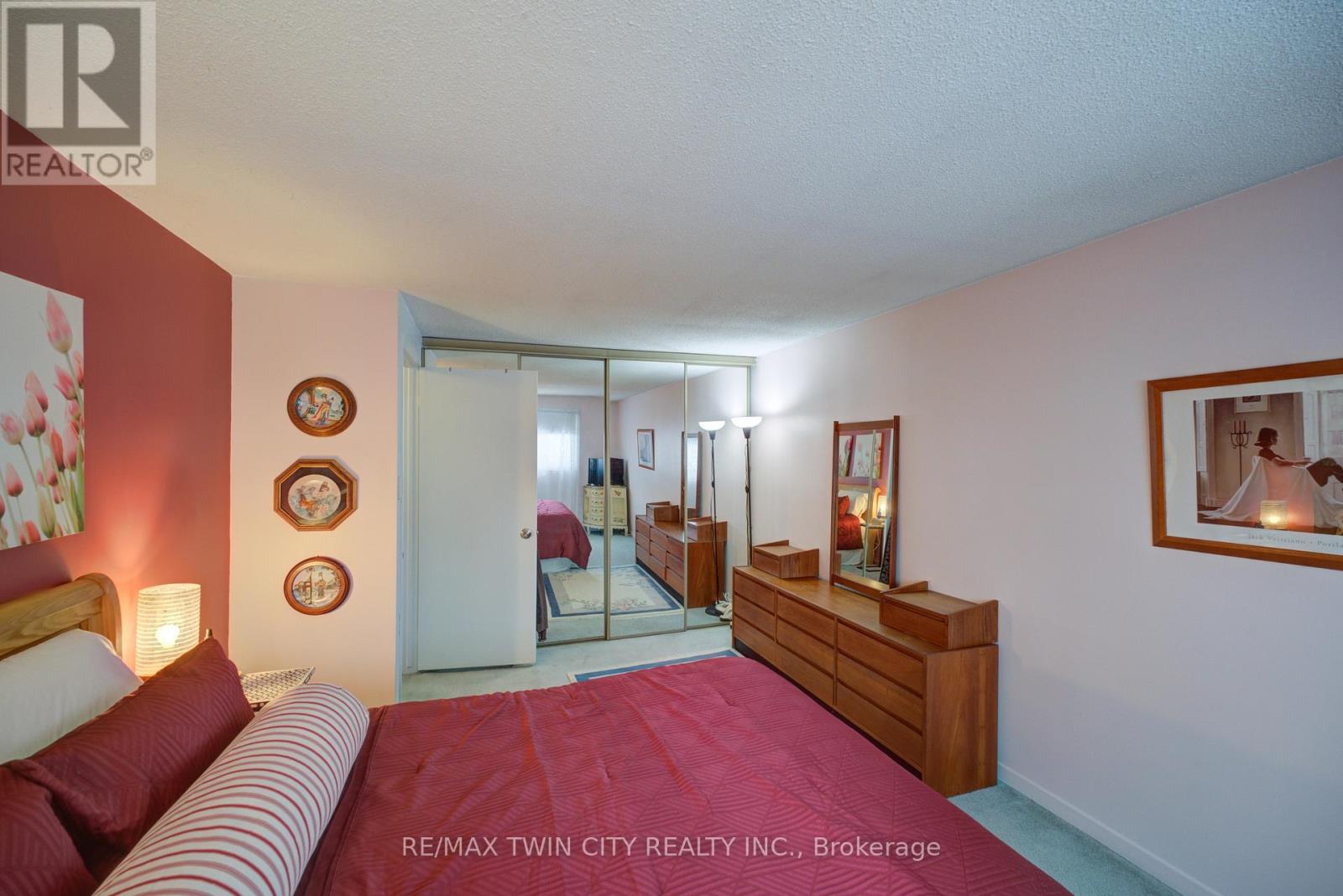 9 Max Webster Road, Brantford, Ontario N3P 1G5 - Photo 22 - X12594562