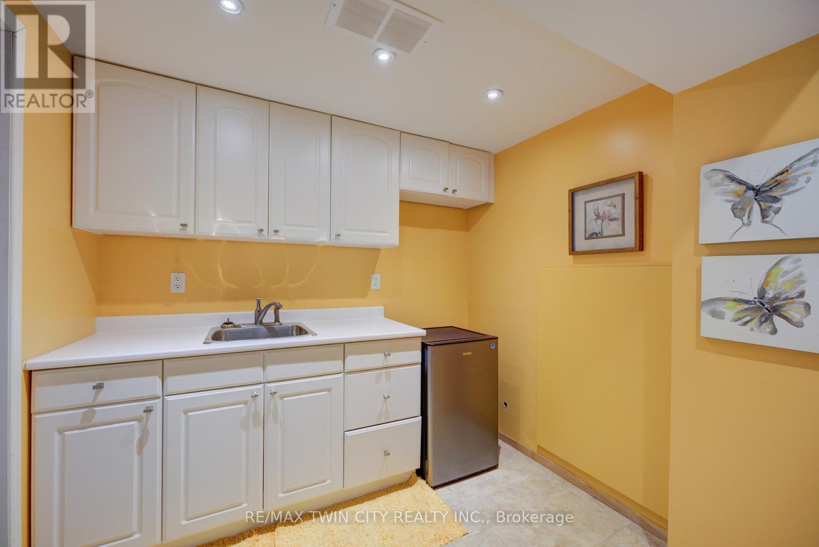 9 Max Webster Road, Brantford, Ontario N3P 1G5 - Photo 31 - X12594562