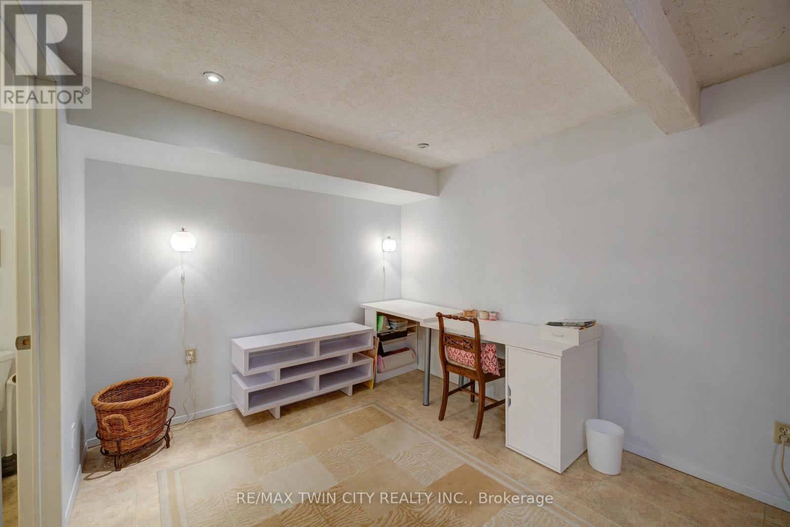 9 Max Webster Road, Brantford, Ontario N3P 1G5 - Photo 35 - X12594562