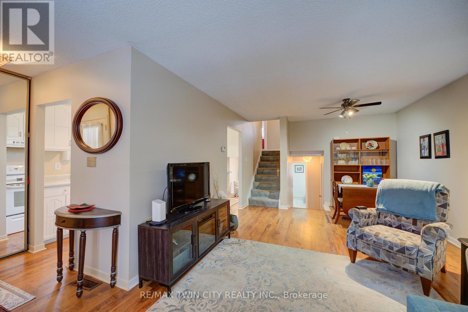 9 Max Webster Road, Brantford, Ontario N3P 1G5 - Photo 7 - X12594562