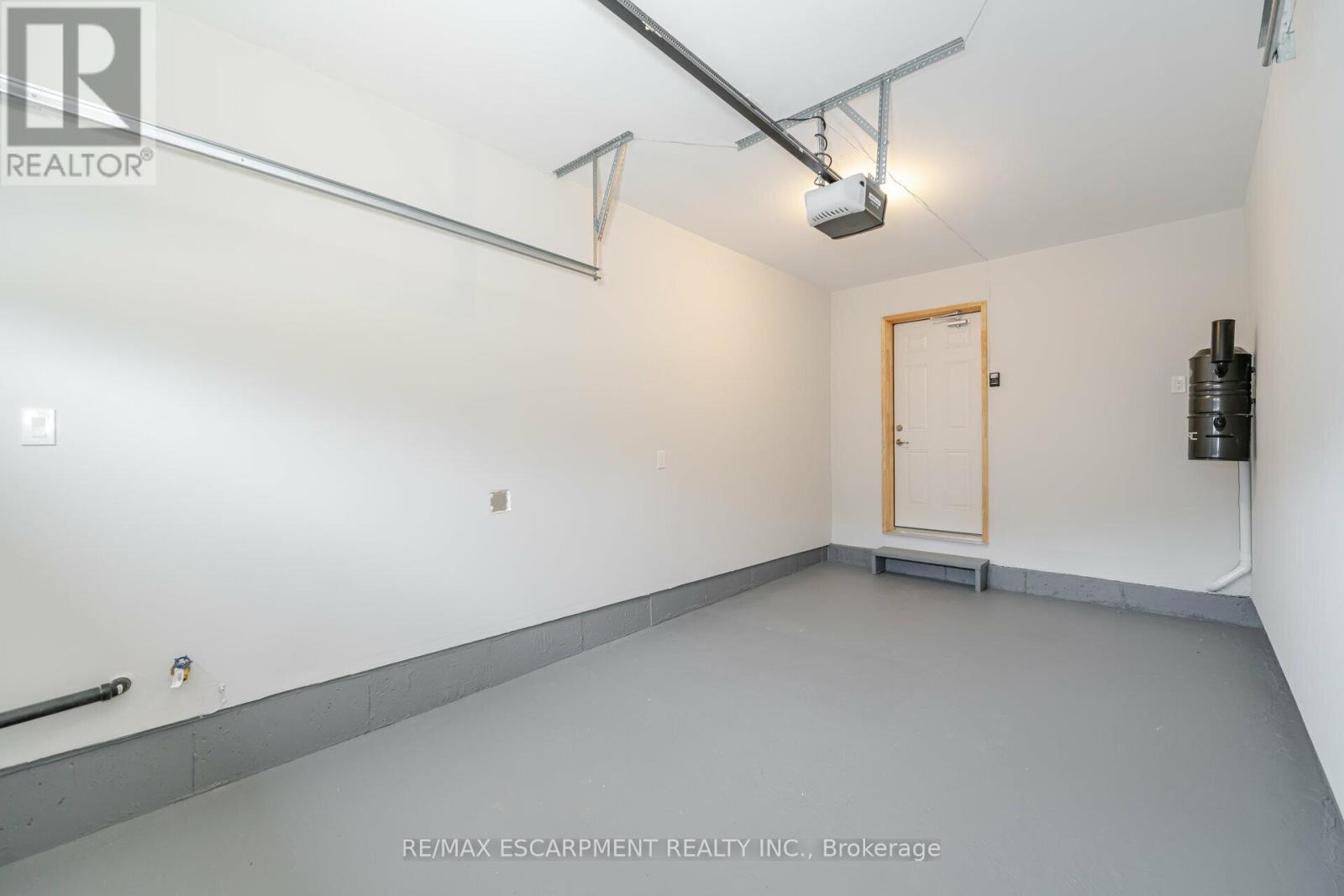 96 - 305 Garner Road W, Hamilton, Ontario L9G 3K9 - Photo 40 - X12594582