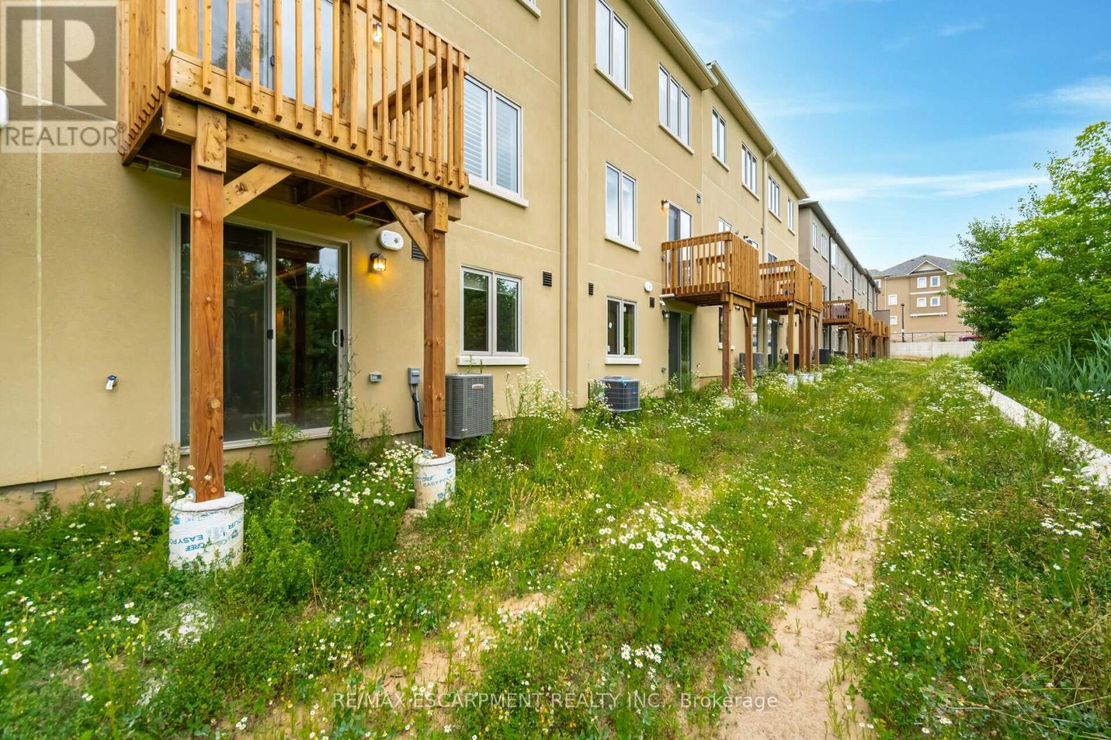 96 - 305 Garner Road W, Hamilton, Ontario L9G 3K9 - Photo 42 - X12594582