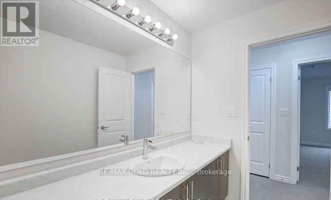 33 Gilham Way, Brant, Ontario N0E 1N0 - Photo 17 - X12594600