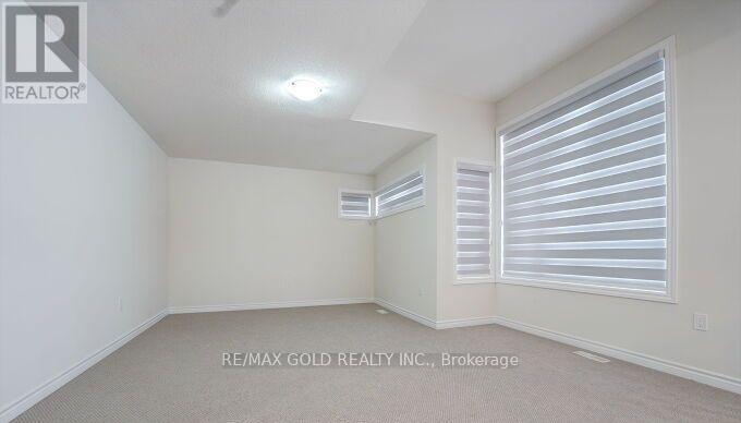 33 Gilham Way, Brant, Ontario N0E 1N0 - Photo 22 - X12594600