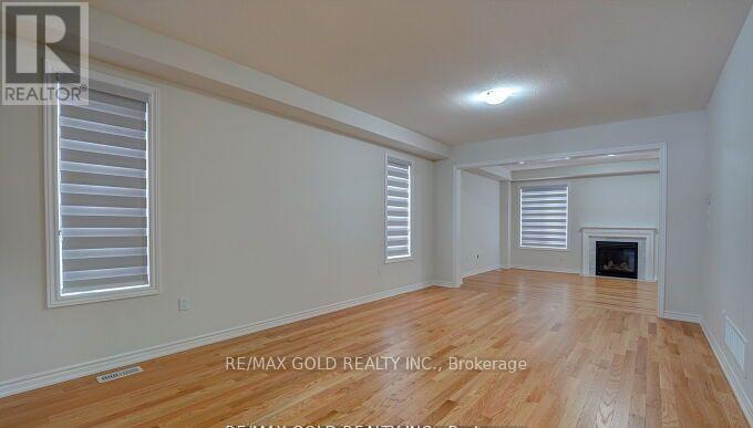 33 Gilham Way, Brant, Ontario N0E 1N0 - Photo 7 - X12594600