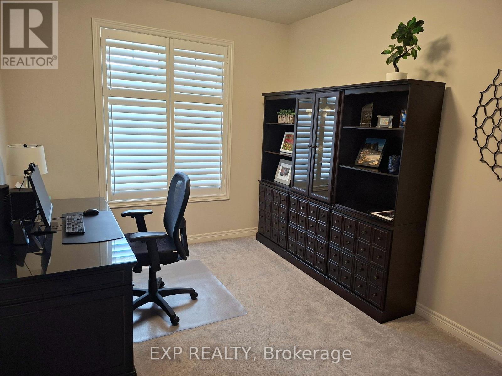 5 Mcclay Avenue, Grimsby, Ontario L3M 0H7 - Photo 3 - X12594604