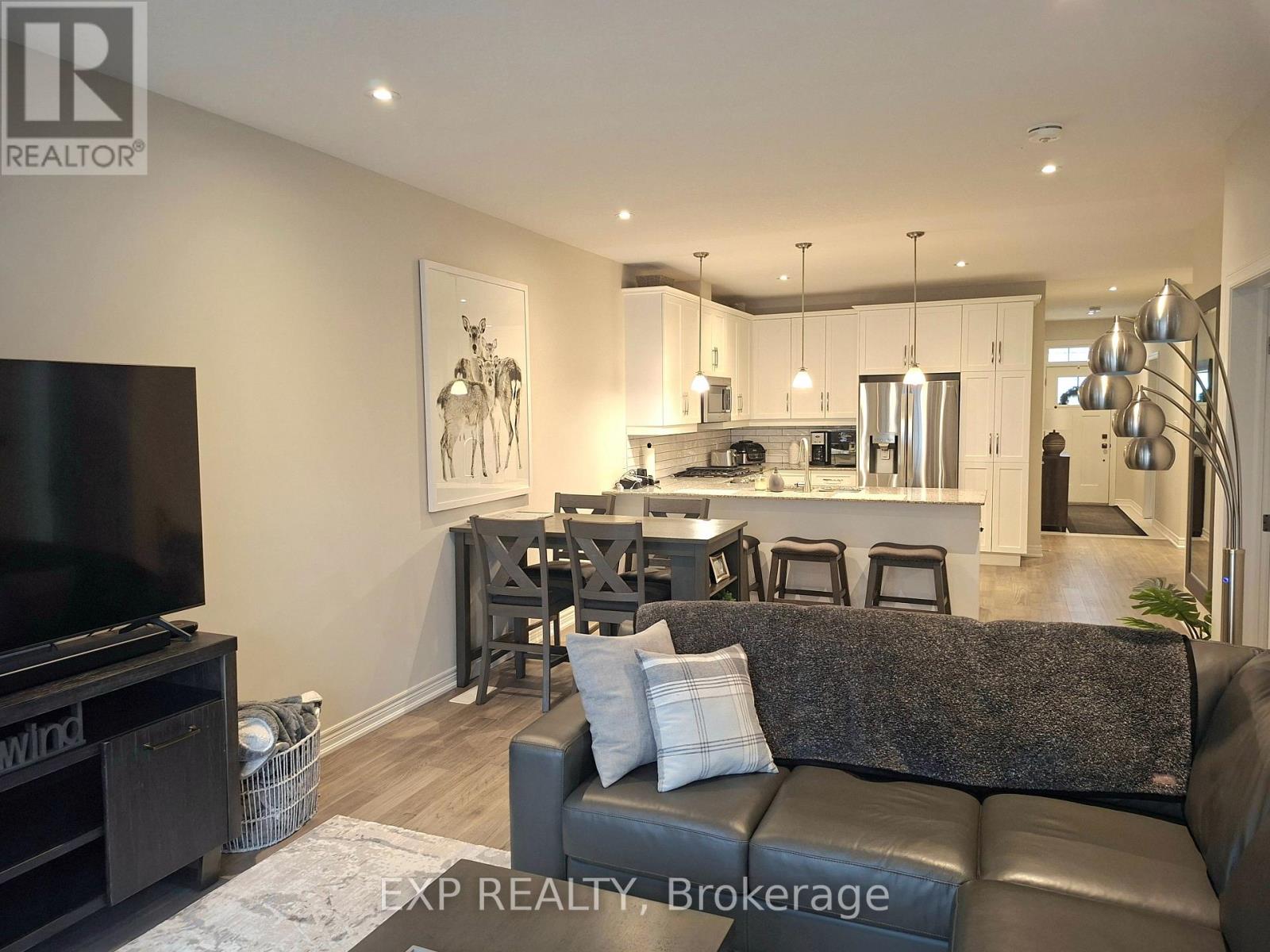 5 Mcclay Avenue, Grimsby, Ontario L3M 0H7 - Photo 8 - X12594604