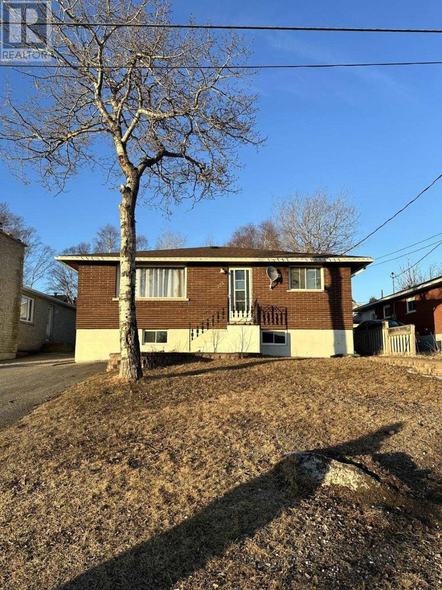 225 Bayview ST, SCHREIBER, Ontario