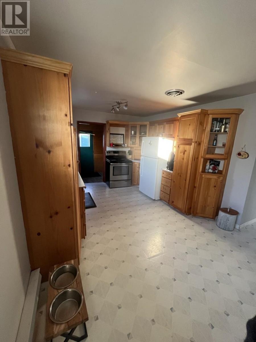 225 Bayview St, Schreiber, Ontario P0T 2S0 - Photo 4 - TB253593