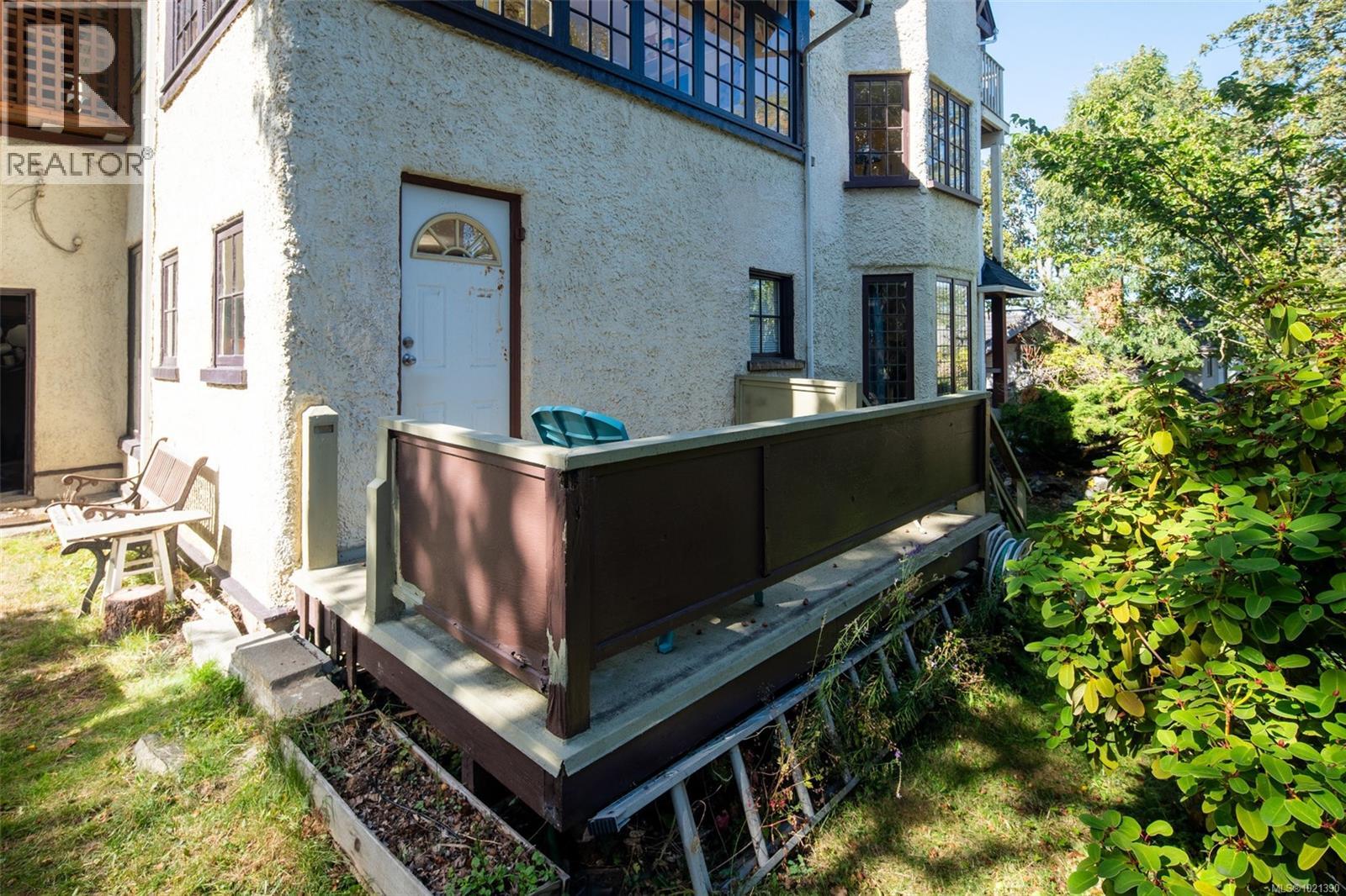 1043/1045 Belmont Ave, Victoria, British Columbia  V8S 3T4 - Photo 62 - 1021390