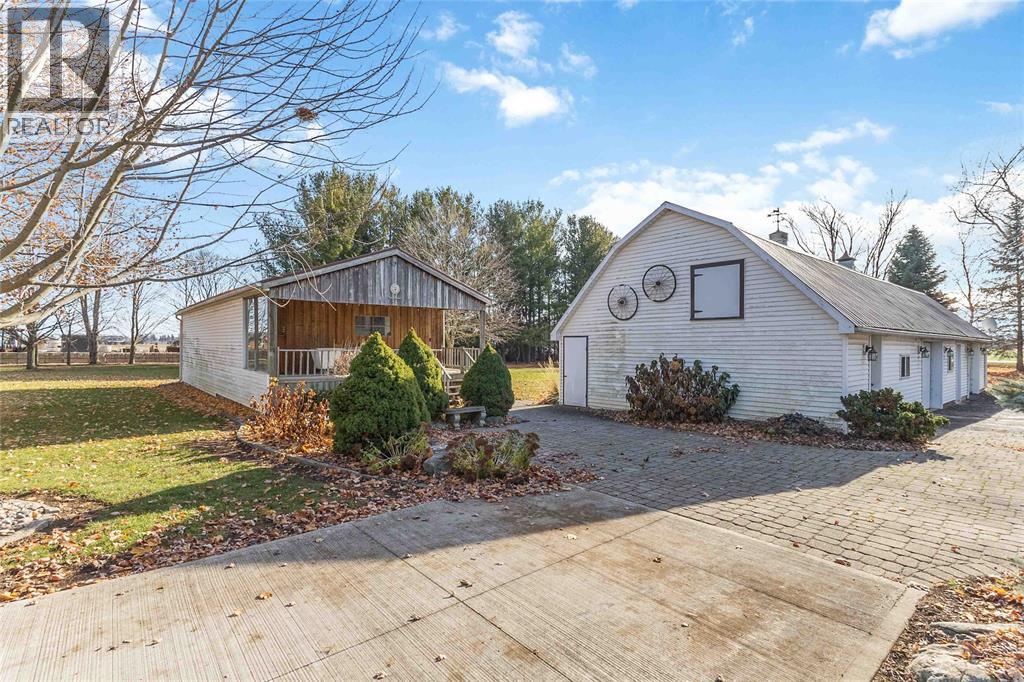 7884 Birnam Line, Warwick-Watford, Ontario N0M 1B0 - Photo 43 - 25028726