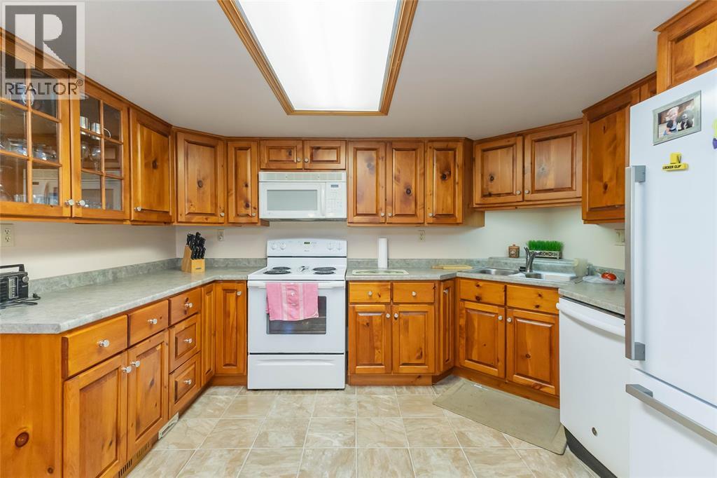 7884 Birnam Line, Warwick-Watford, Ontario N0M 1B0 - Photo 24 - 25028726