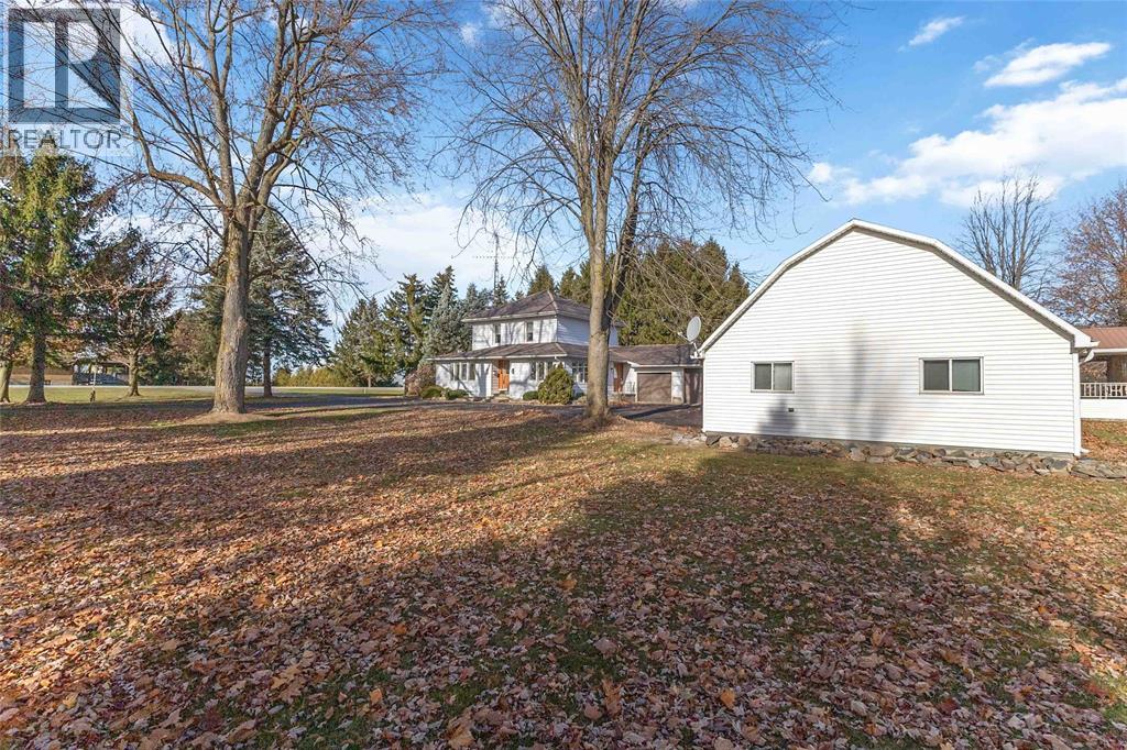 7884 Birnam Line, Warwick-Watford, Ontario N0M 1B0 - Photo 45 - 25028726