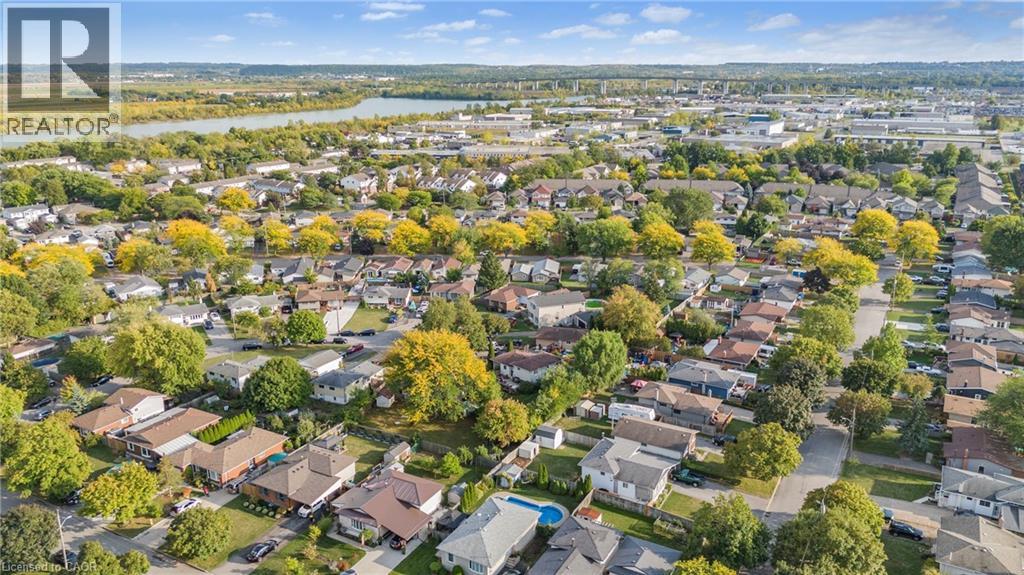 16 Roxborough Court, St. Catharines, Ontario  L2M 6E3 - Photo 9 - 40772856