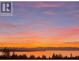 402-7175 DUNCAN STREET