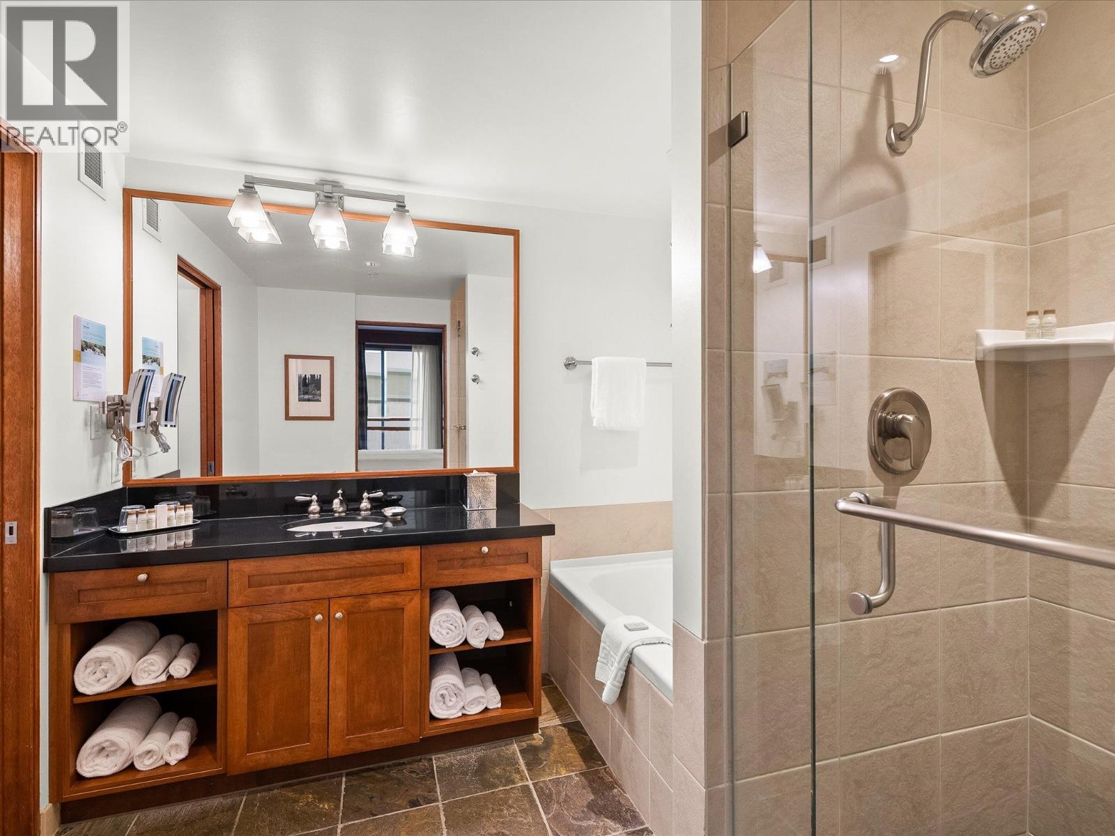 3303 4299 Blackcomb Way, Whistler, British Columbia  V8E 0X3 - Photo 12 - R3071480