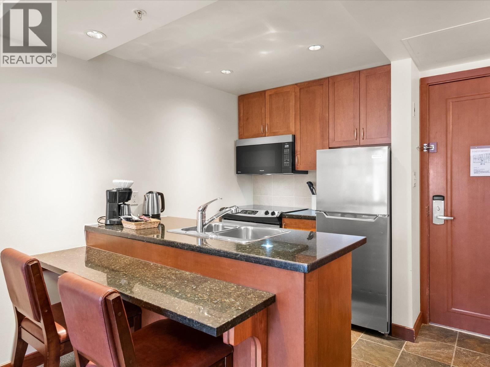 3303 4299 Blackcomb Way, Whistler, British Columbia  V8E 0X3 - Photo 7 - R3071480