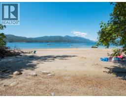 7027 Skana Crescent, Sechelt, Ca