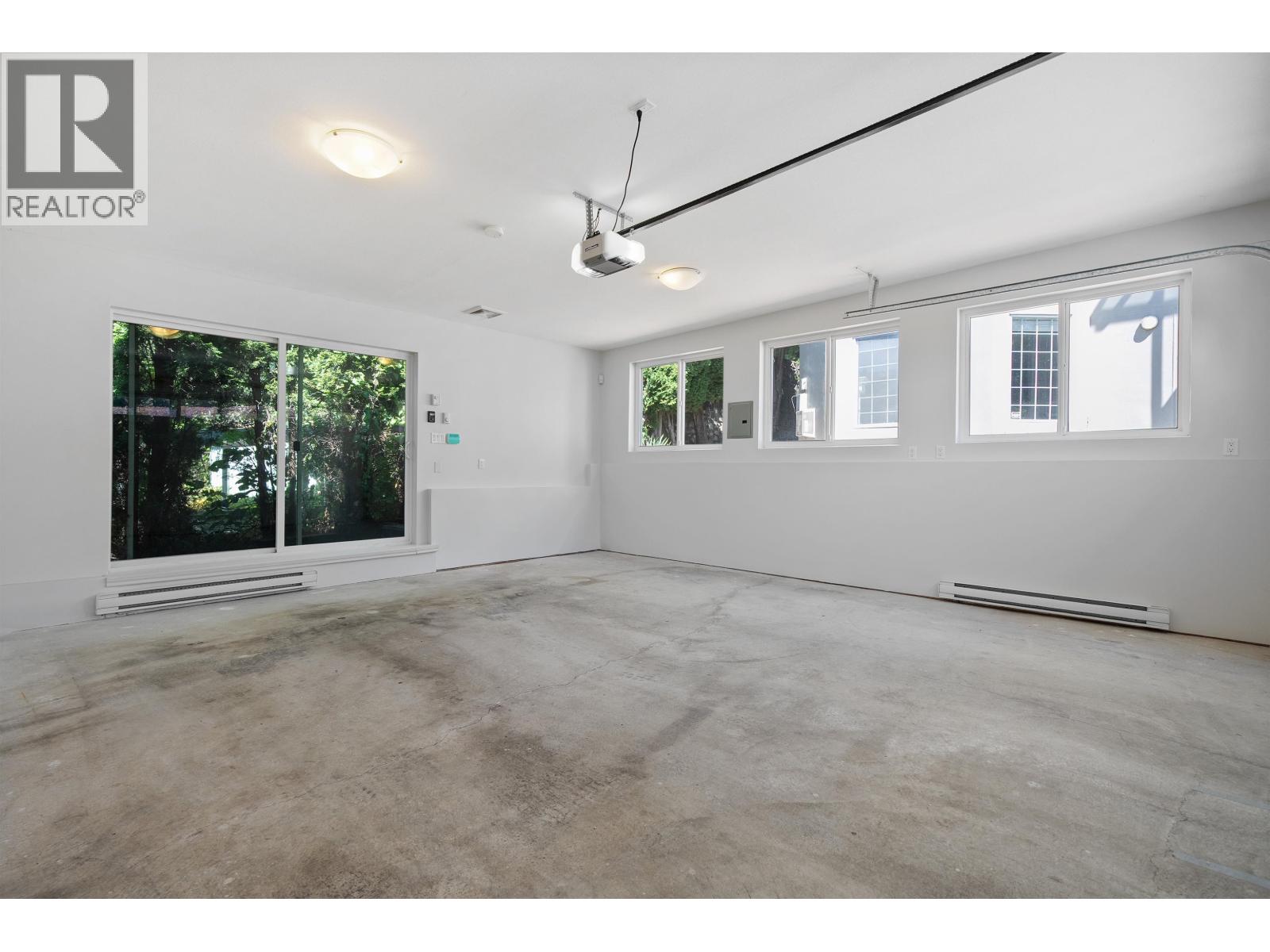 8419 Mcgregor Avenue, Burnaby, British Columbia  V5J 5L7 - Photo 37 - R3071487