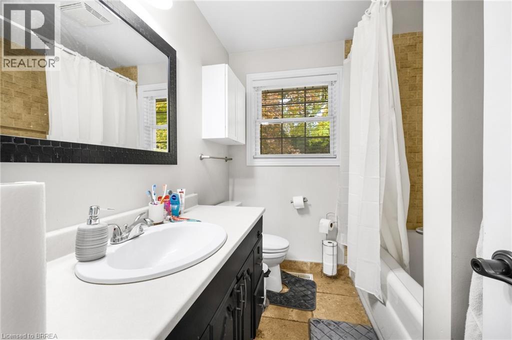 18 Sandlewood Avenue, Brantford, Ontario  N3V 1C6 - Photo 11 - 40791770