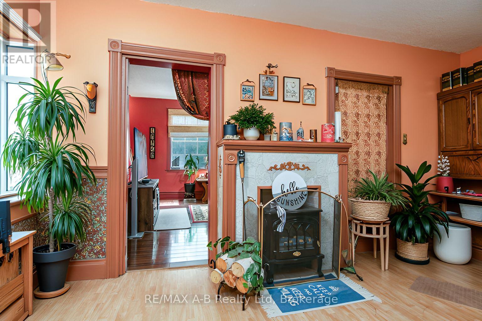 48 Franklin Drive, Stratford, Ontario  N5A 5P2 - Photo 11 - X12442881