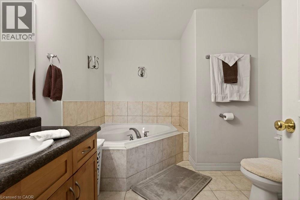 105 Donald Bell Drive, Hamilton, Ontario  L0R 1C0 - Photo 16 - 40791867