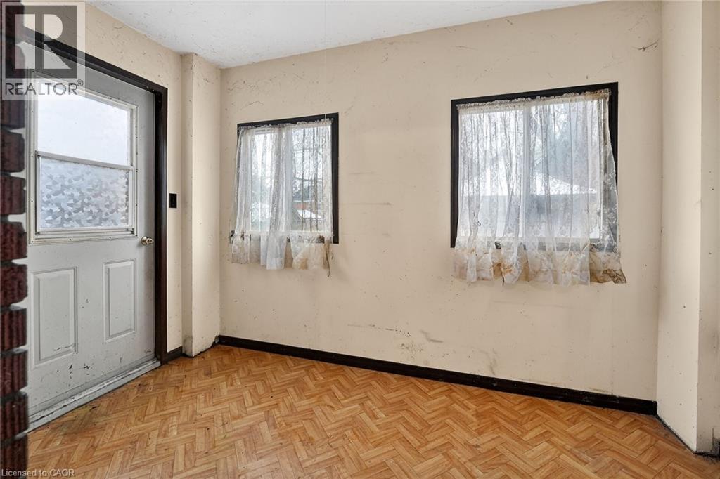 89 Fairholt Road S, Hamilton, Ontario L8M 2T6 - Photo 13 - 40791571