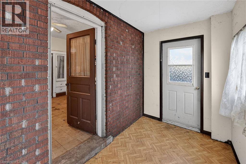 89 Fairholt Road S, Hamilton, Ontario L8M 2T6 - Photo 14 - 40791571