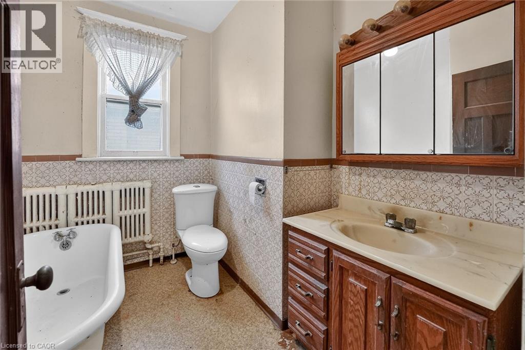 89 Fairholt Road S, Hamilton, Ontario L8M 2T6 - Photo 27 - 40791571