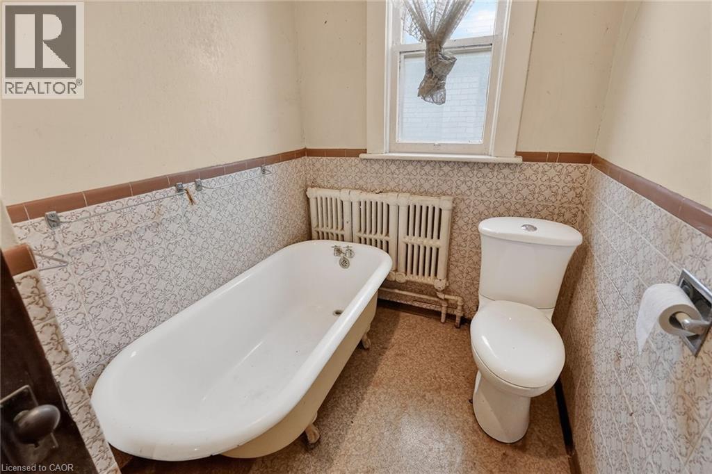 89 Fairholt Road S, Hamilton, Ontario L8M 2T6 - Photo 28 - 40791571