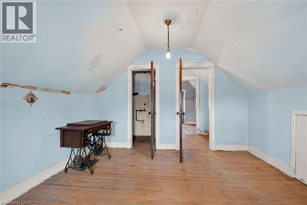 89 Fairholt Road S, Hamilton, Ontario L8M 2T6 - Photo 31 - 40791571