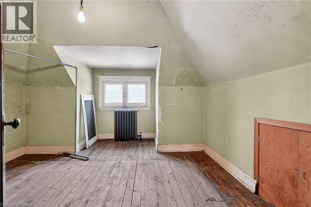 89 Fairholt Road S, Hamilton, Ontario L8M 2T6 - Photo 32 - 40791571